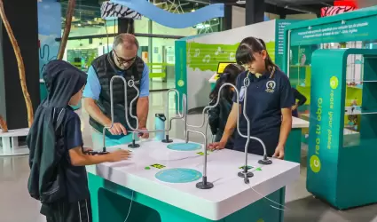 Actualizan salas de tecnologa e innovacin