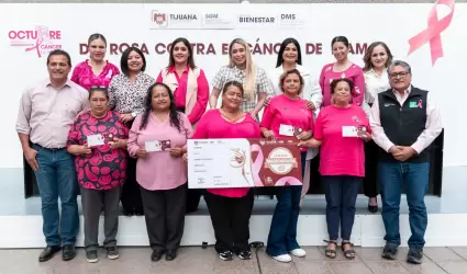 Entregan vales de mastografa