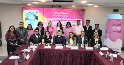 Congresistas reciben a embajadora de Palestina Nadya Rasheed