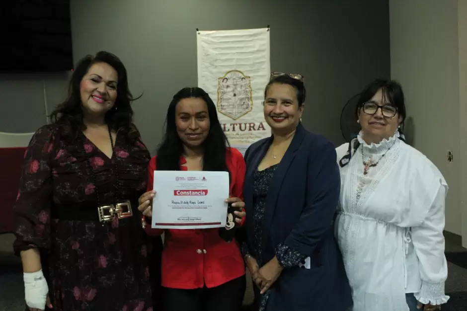 Entrega de apoyos de la convocatoria "Horizontes Creativos"