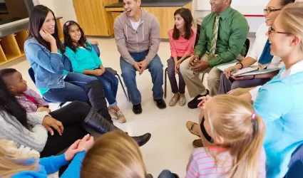 Acercamiento con asociaciones de padres de familia