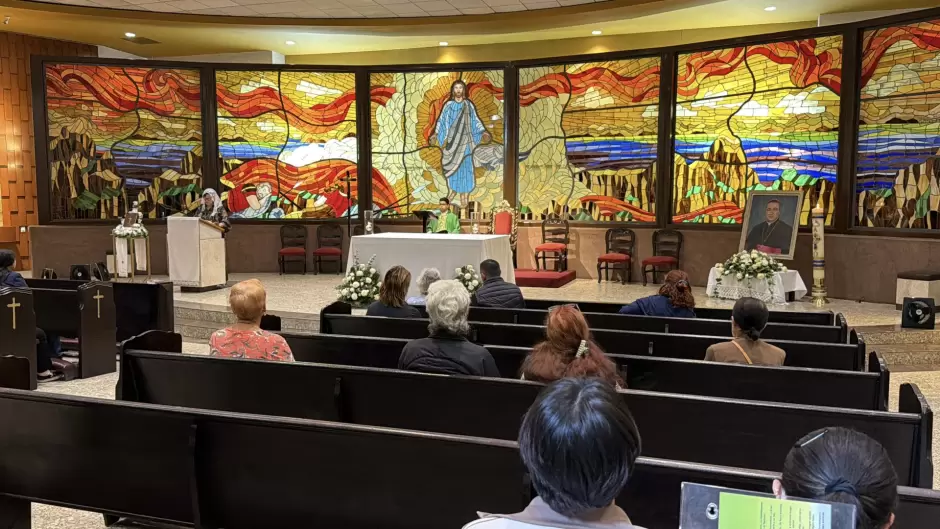 Comunidad catlica se une en oracin por el eterno descanso de su pastor, el Arzobispo de Tijuana