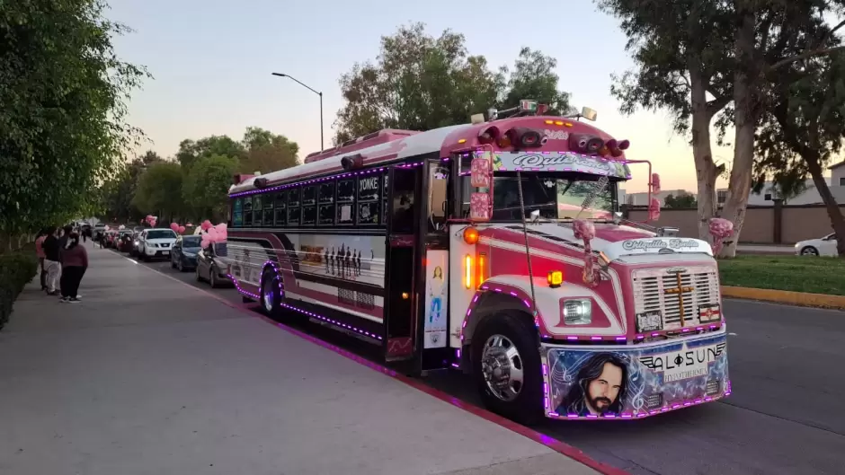 Caravana Rosa en Tijuana