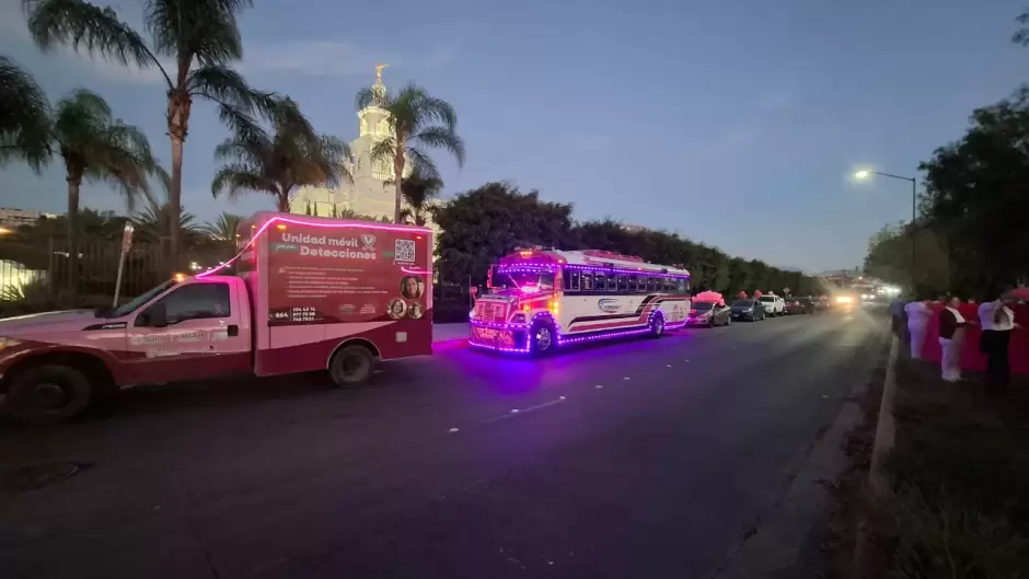 Caravana Rosa en Tijuana