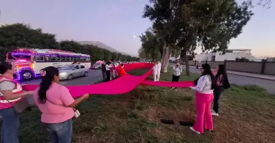 Caravana Rosa en Tijuana