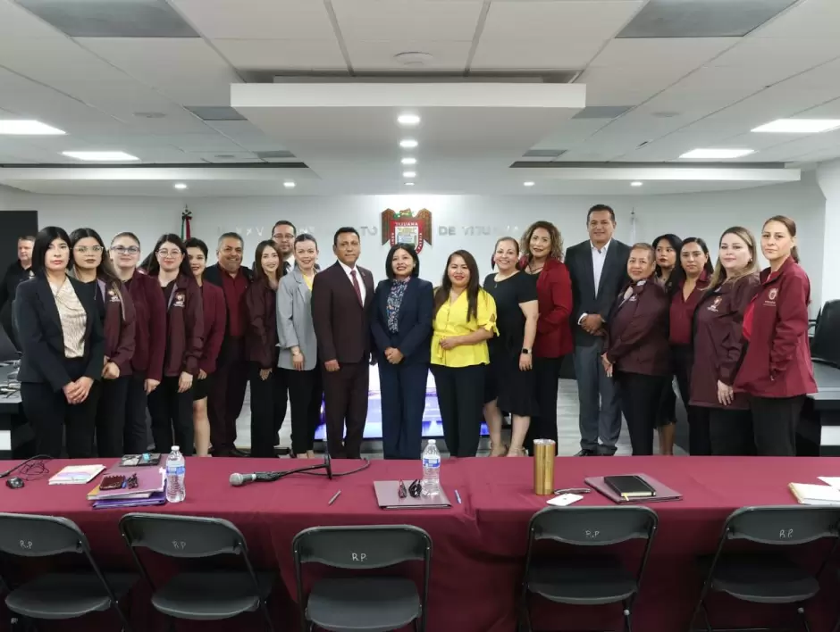 Comparecen titulares de Educación Pública Municipal y Secretaría de las Mujeres