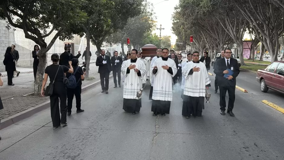 Realizan honras fúnebres y sepultura del Arzobispo de Tijuana Francisco Moreno Barrón