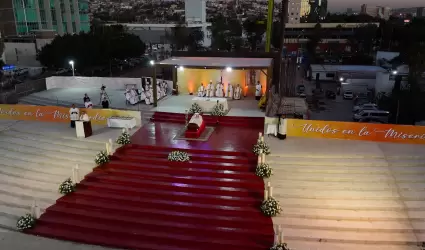 Realizan honras fnebres y sepultura del Arzobispo de Tijuana Francisco Moreno B