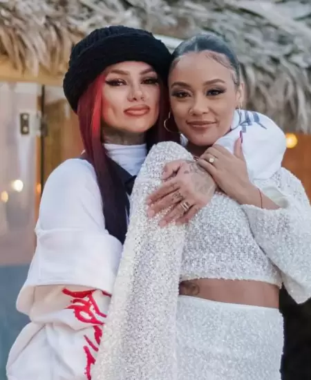 Snow Tha Product, Sthepanie Mariee