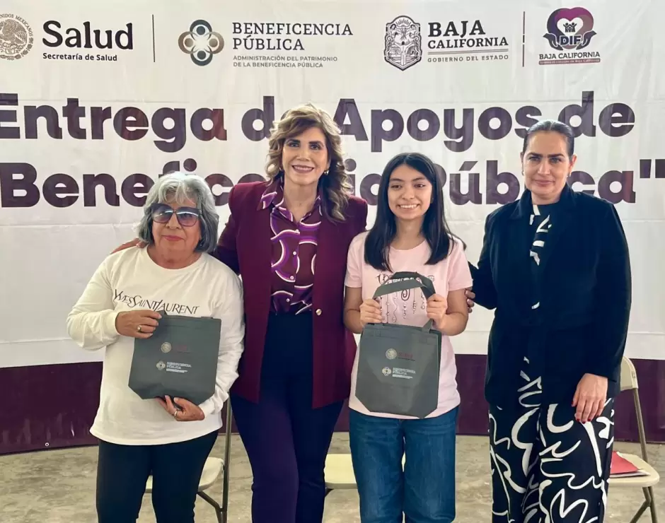 Entrega de auxiliares auditivos