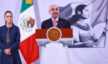 Dr. Octavio de la Torre de Stffano, acompa este jueves a la Presidenta de Mx