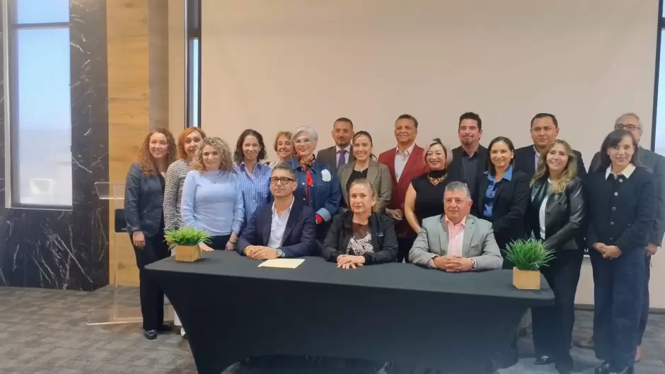 Acuerdan la SEP estatal y escuelas particulares sumar a paterfamilias en educacin