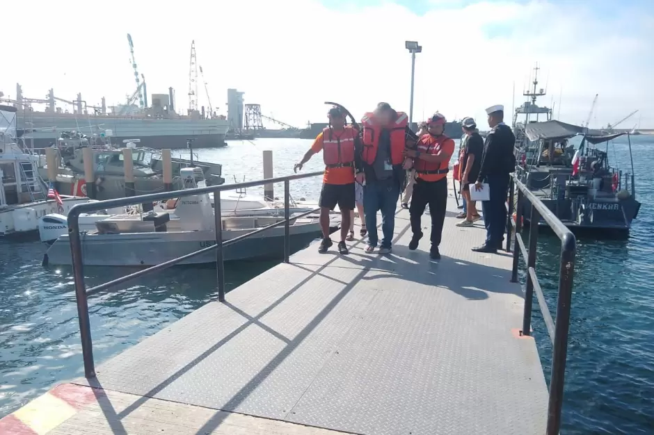 Marina realiza evacuacin mdica de tripulante en embarcacin turstica en Ensenada