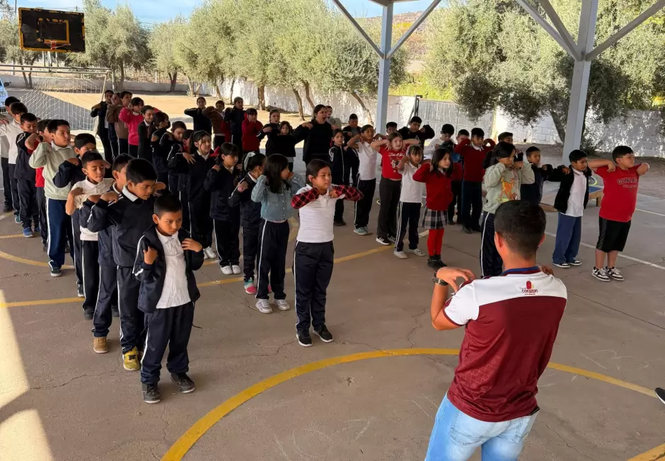 Activación física en la Primaria Francisco Zarco