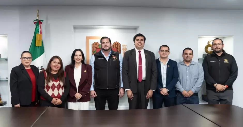 Toma protesta Ismael Burgueo a director del Instituto Municipal para la Juventud