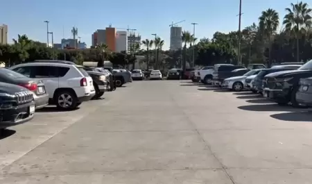 Estacionamiento de Plaza R�o