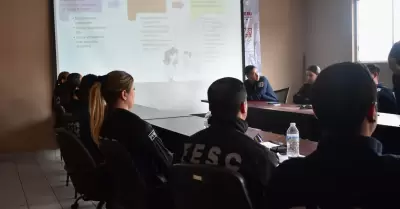 Capacitan a la Fuerza Estatal de Baja California para atencin inclusiva a perso