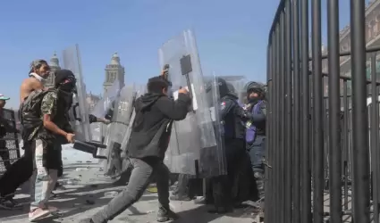 Hechos violentos en el Zcalo