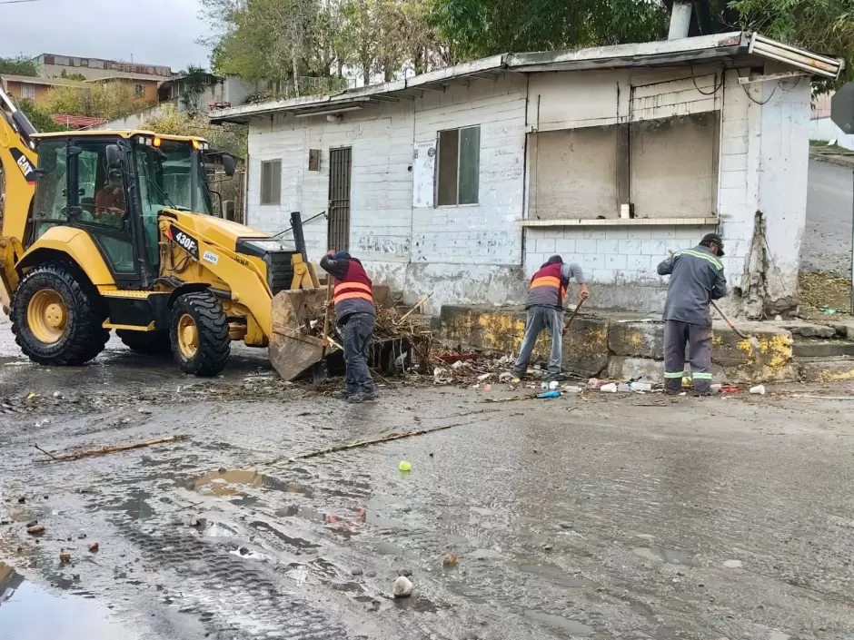 Monitorean desarenadores y zonas de riesgo tras lluvias registradas en Tijuana
