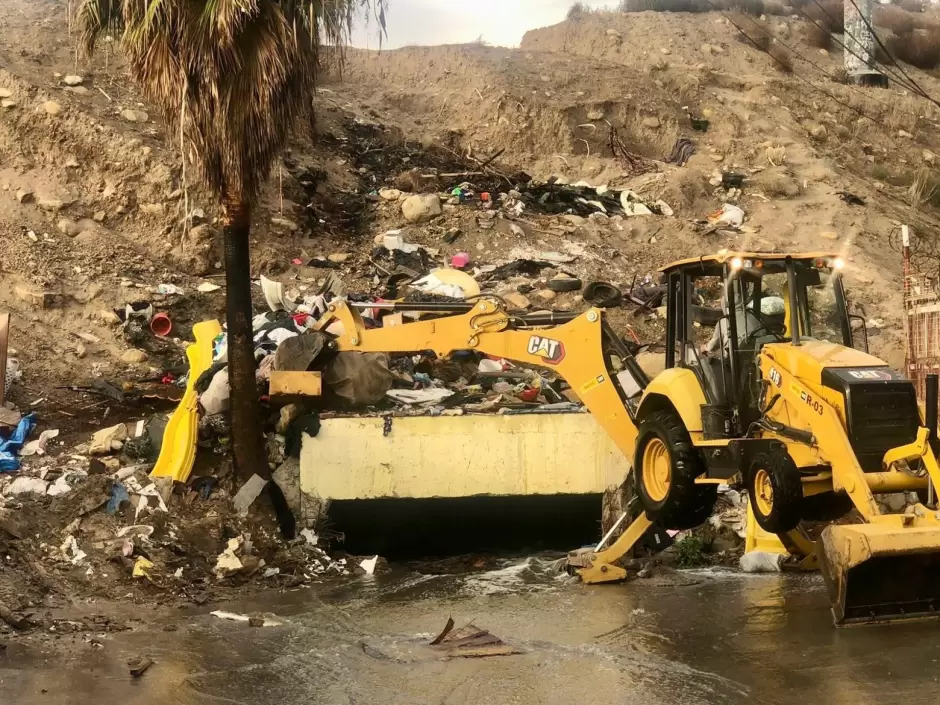 Monitorean desarenadores y zonas de riesgo tras lluvias registradas en Tijuana