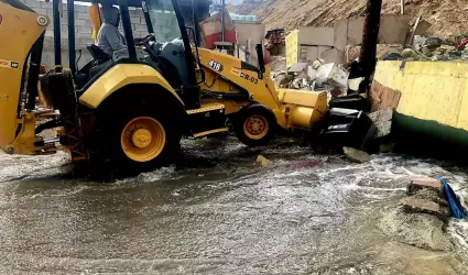 Monitorean desarenadores y zonas de riesgo tras lluvias registradas en Tijuana