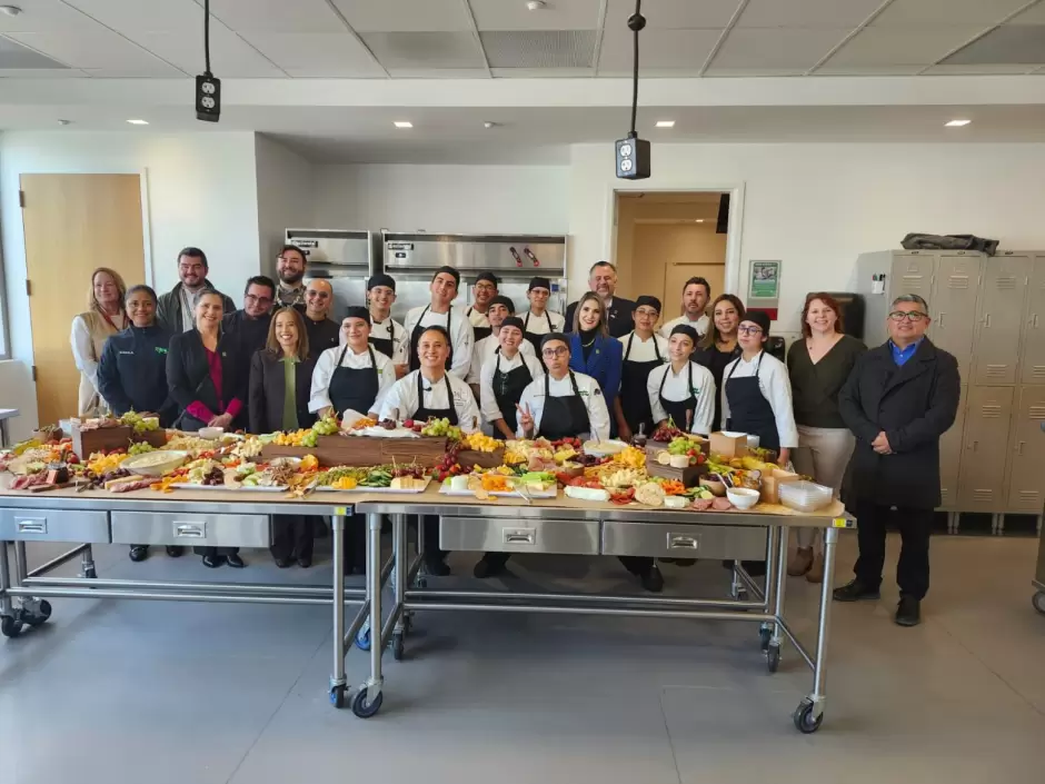 Agenda de cooperacin binacional con Southwestern College