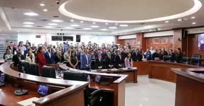 M�nica Vega ante Congreso local