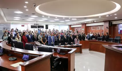 M�nica Vega ante Congreso local