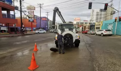 Trabajos de desazolve en Tijuana