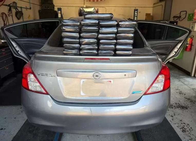 Decomisos de metanfetamina y cocana