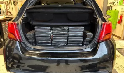 Detienen a contrabandista de fentanilo en autopista de San Diego