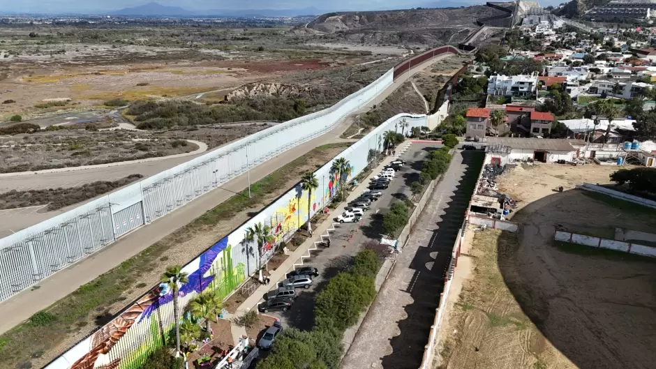 Frienship Park en la frontera de Playas de Tijuana