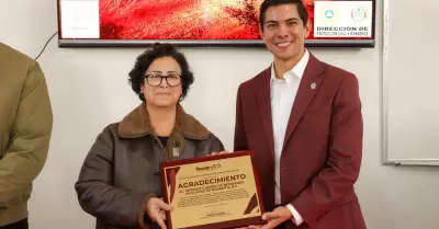 Romn Cota reconoce al Heroico Cuerpo de Bomberos de Playas de Rosarito