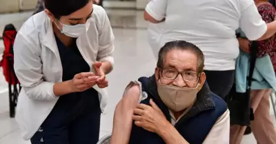 Llaman a prevenir neumona en adultos mayores ante las bajas temperaturas