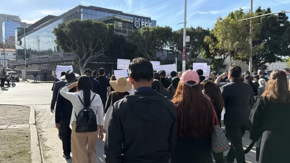 Abogados de Tijuana marchan tras asesinato de colega