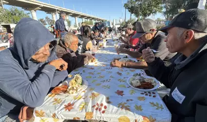 Un plato de esperanza para quienes no tienen nada