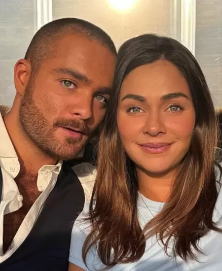 Claudia Martn, Carlos Said