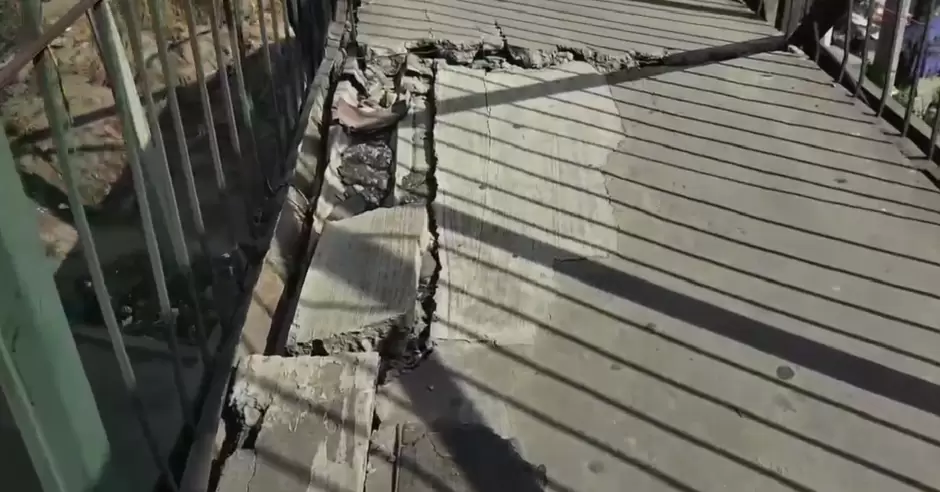 Puente peatonal Margarito Saldaa