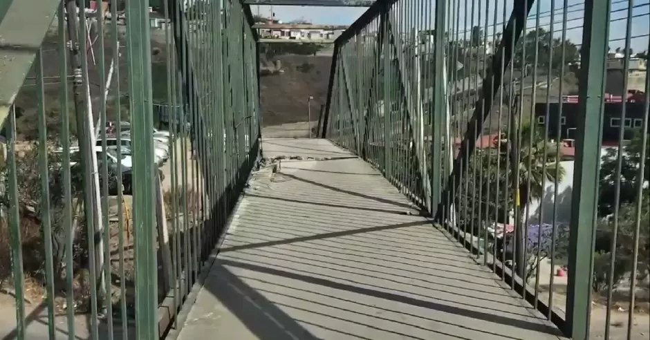 Puente peatonal Margarito Saldaa