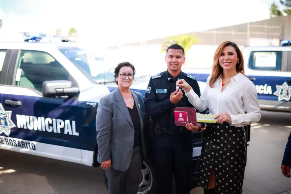 Entrega de nuevas patrullas