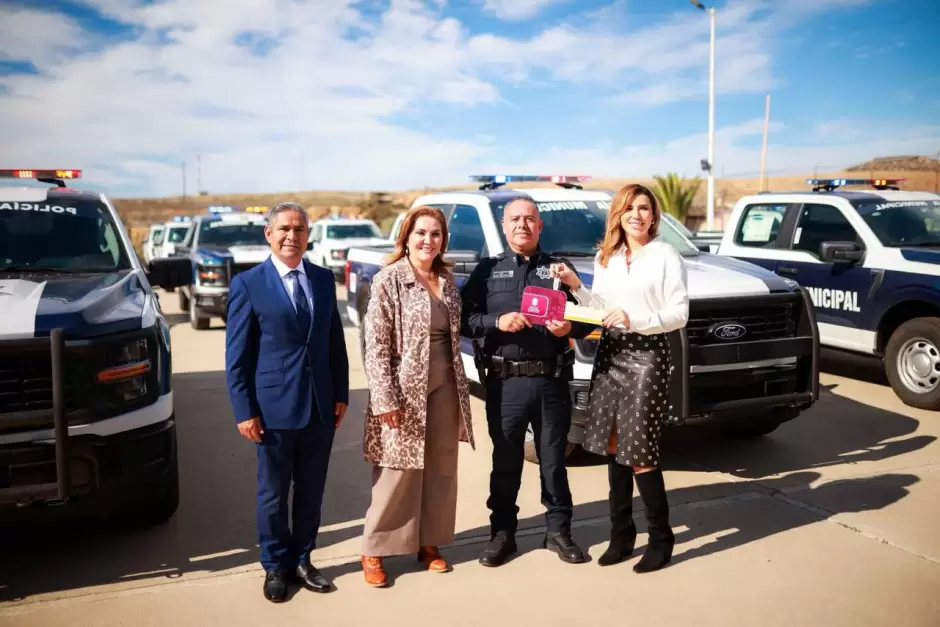 Entrega de nuevas patrullas