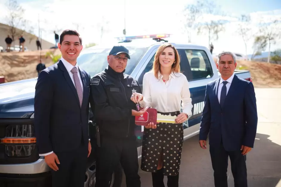 Entrega de nuevas patrullas