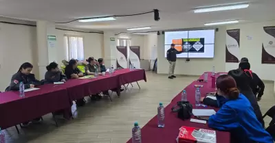 Capacitacin a bomberas sobre pacientes contaminados con materiales peligrosos