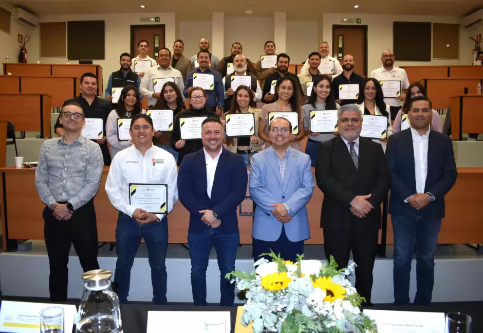 Fortalecen formacin en direccin de construccin