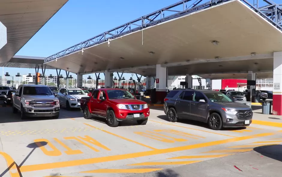 Compradores que cruzan de Estados Unidos a Mxico