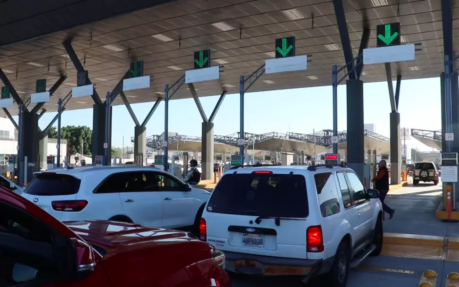 Compradores que cruzan de Estados Unidos a Mxico