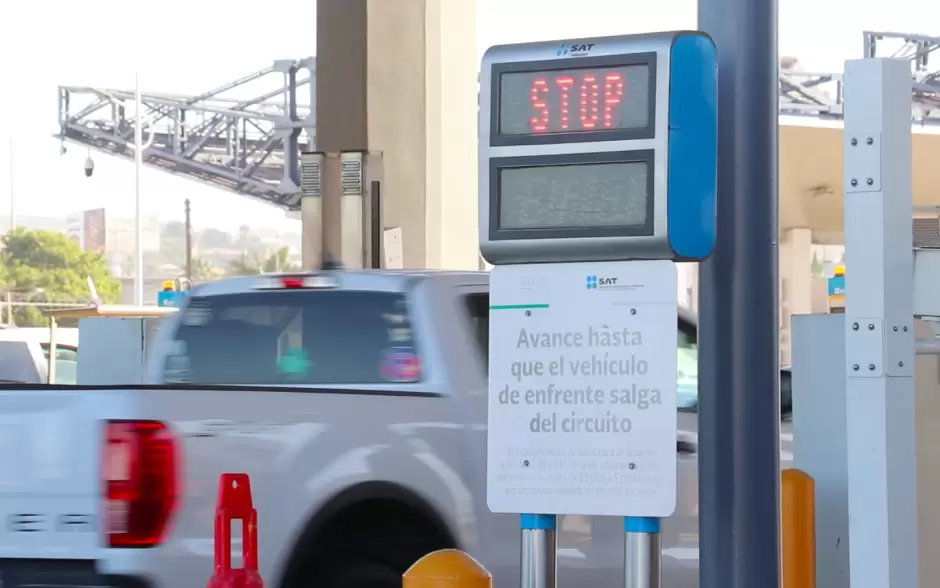 Compradores que cruzan de Estados Unidos a Mxico