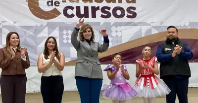 Se gradan a ms de mil 600 tijuanenses de los Centros DIF Pilares