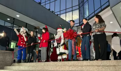 Buzn navideo permite a nios escribir a Santa y cumplir deseos.