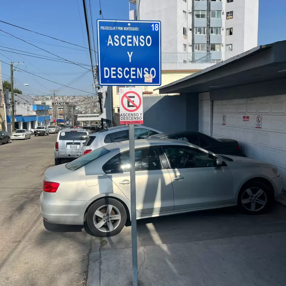 Obstrucción de banqueta